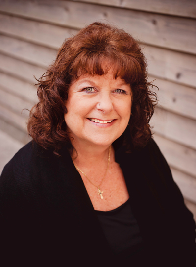 Lesli- Financial Coordinator